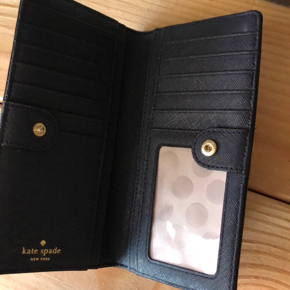 Kate Spade billfold - Picture 2 of 3